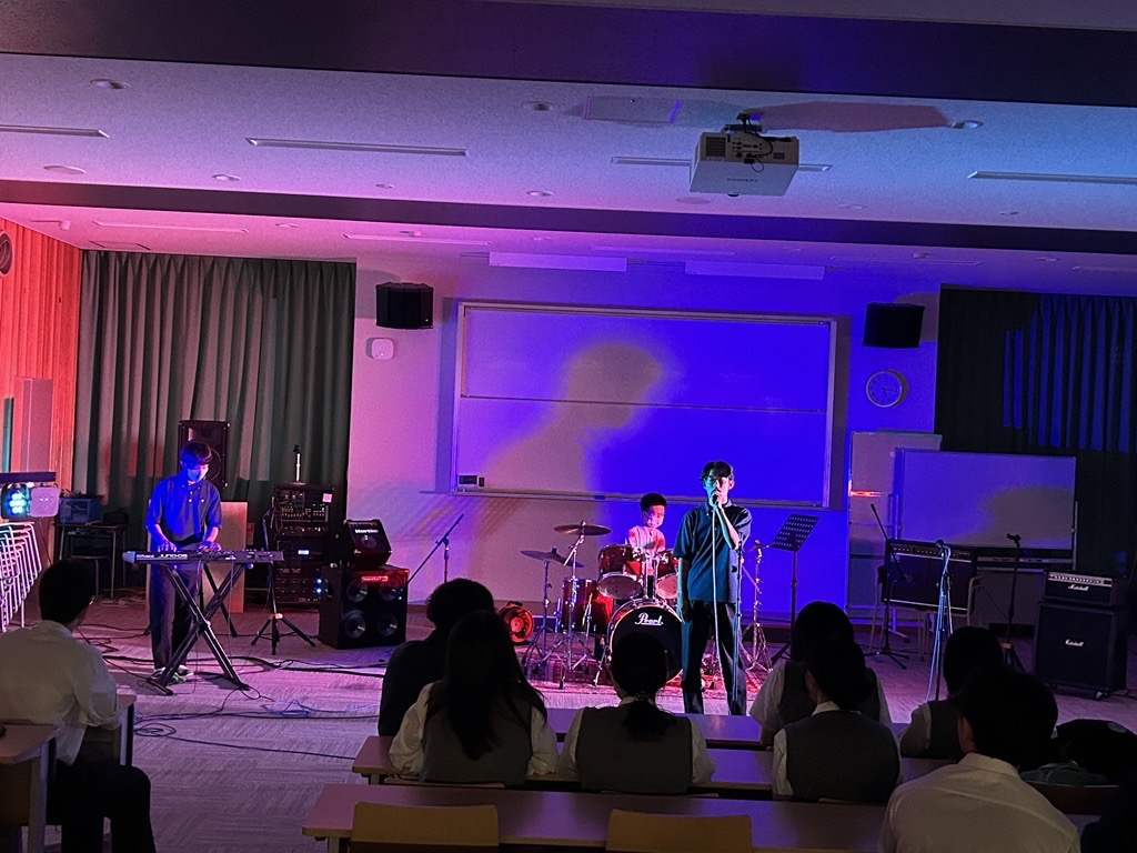 軽音楽部1年生ライブ5　